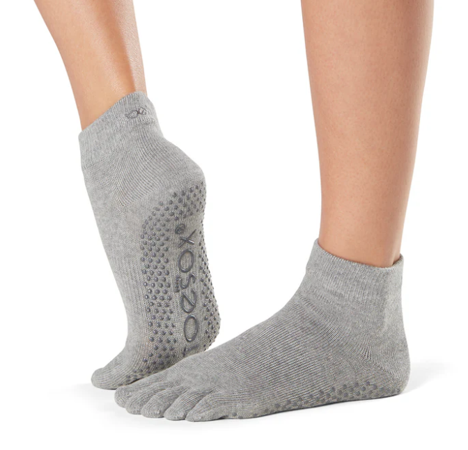 toesox Full Toe Ankle Grip Socks - Heather Grey